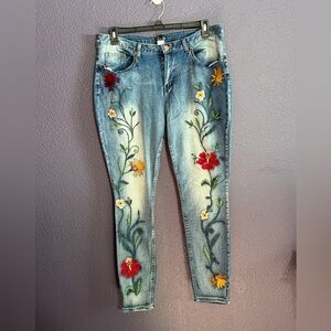 VENUS Blue Floral Embroidered Skinny Jeans